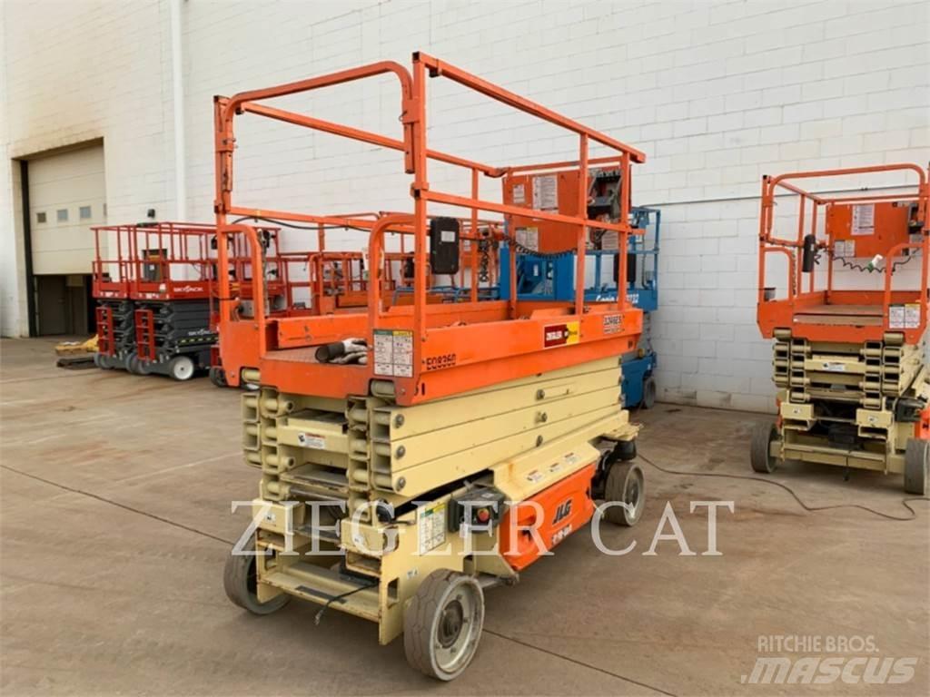 JLG 3246ES Schaarhoogwerkers