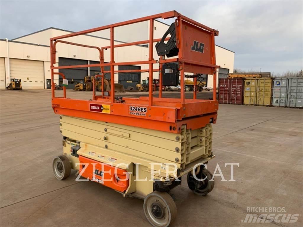 JLG 3246ES Schaarhoogwerkers