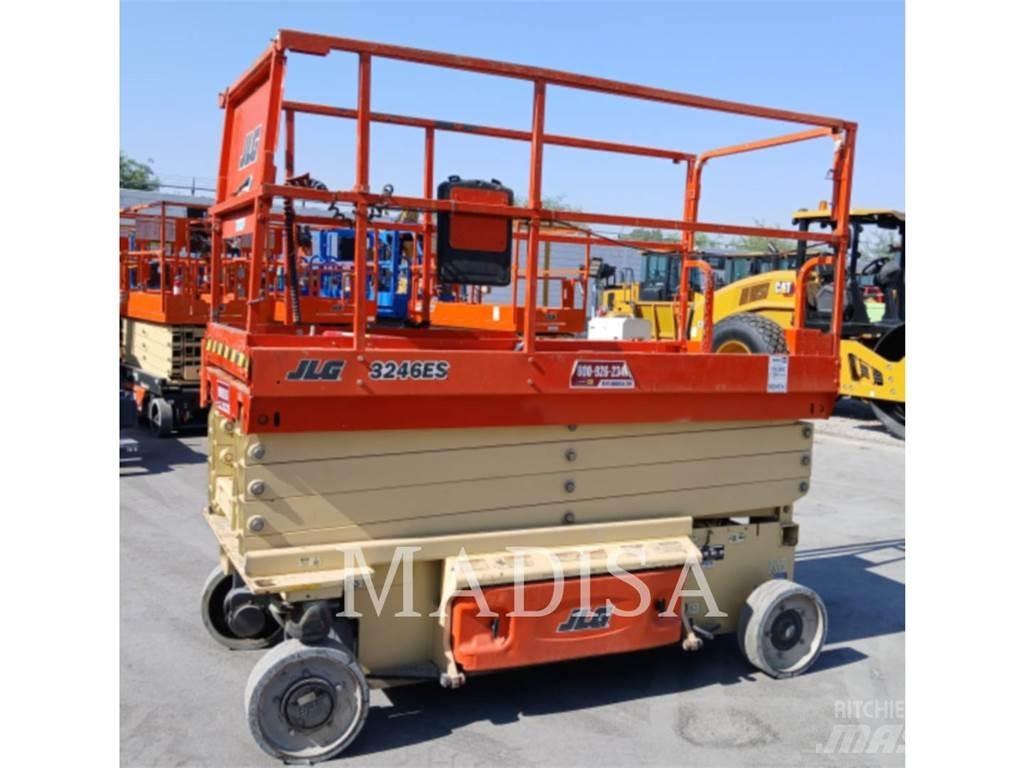 JLG 3246ES Schaarhoogwerkers