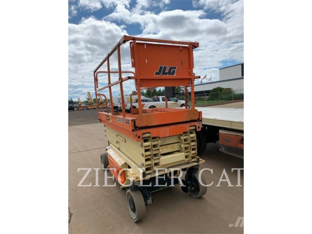 JLG 3246ES Schaarhoogwerkers