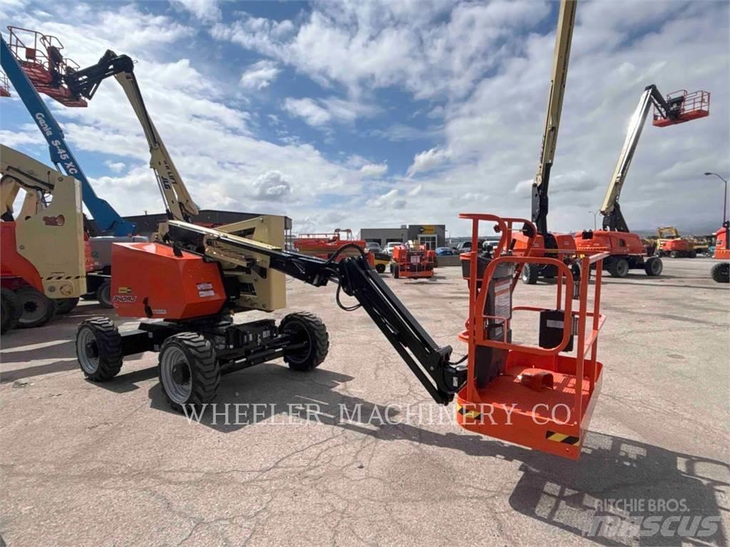 JLG 340AJ Knikarmhoogwerkers