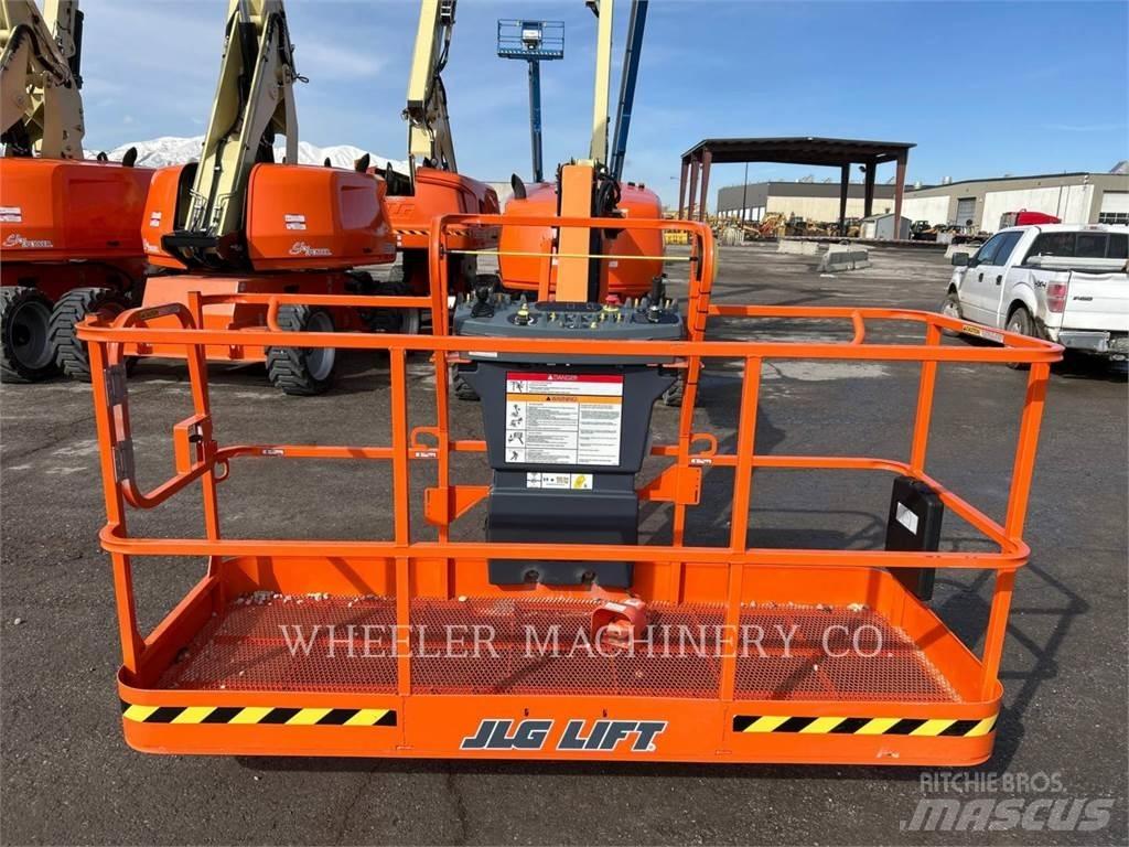 JLG 460SJ Knikarmhoogwerkers
