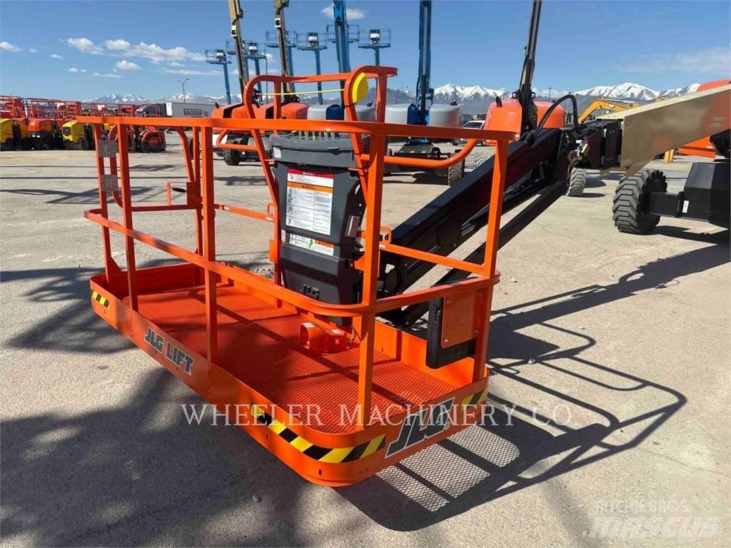 JLG 660SJ Knikarmhoogwerkers