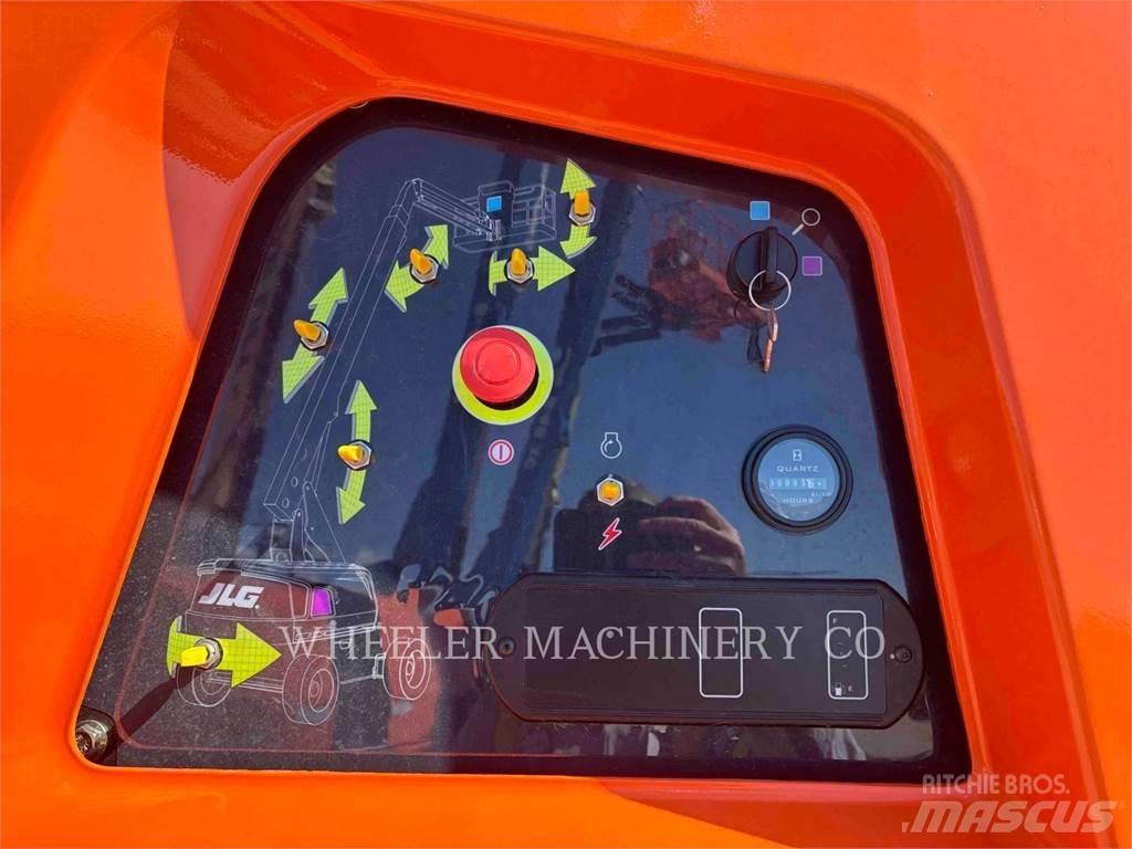 JLG 660SJ Knikarmhoogwerkers