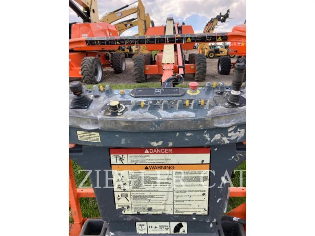 JLG 660SJ Knikarmhoogwerkers