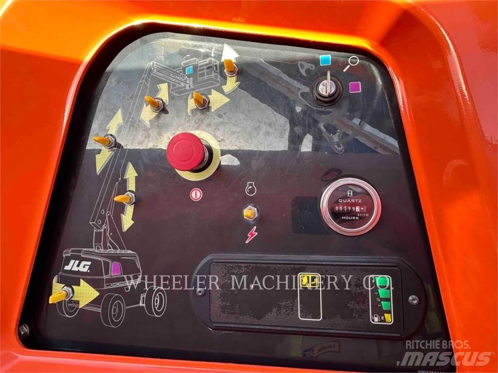 JLG 660SJ Knikarmhoogwerkers