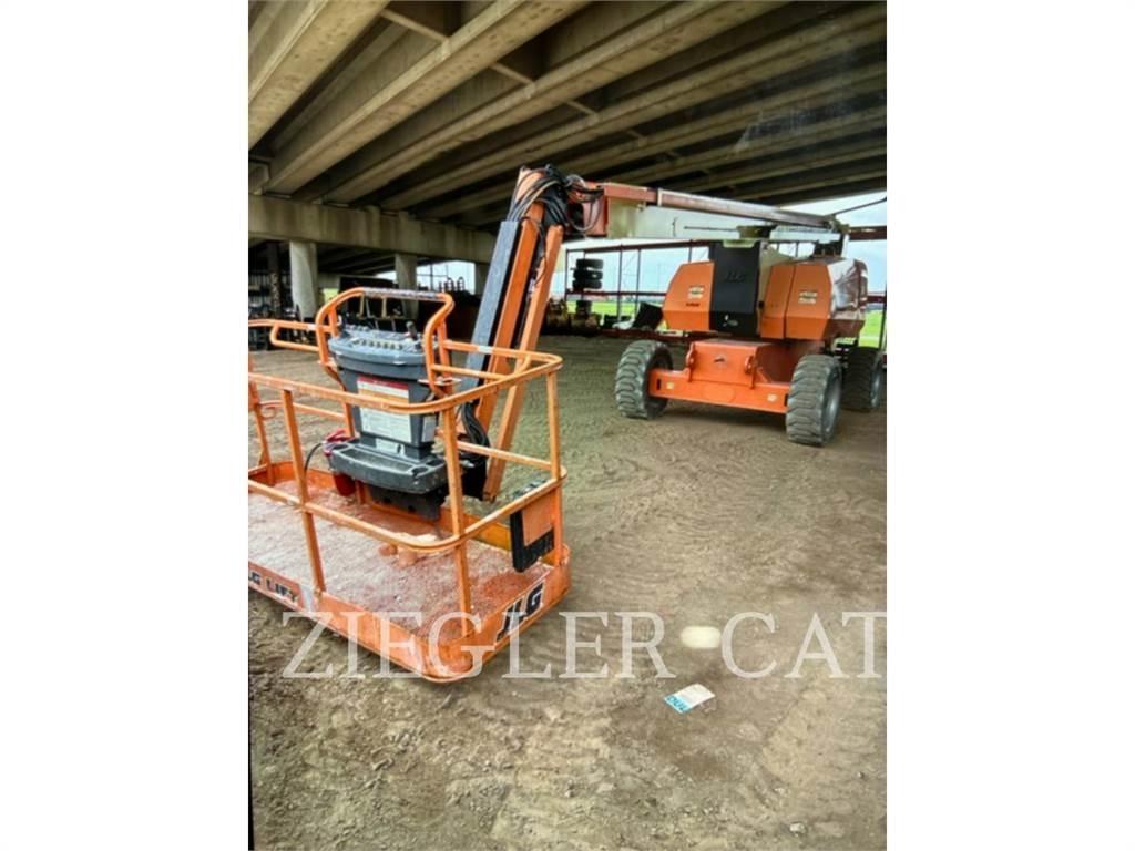 JLG 800AJ Knikarmhoogwerkers