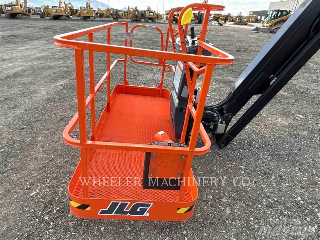 JLG 860SJ Knikarmhoogwerkers