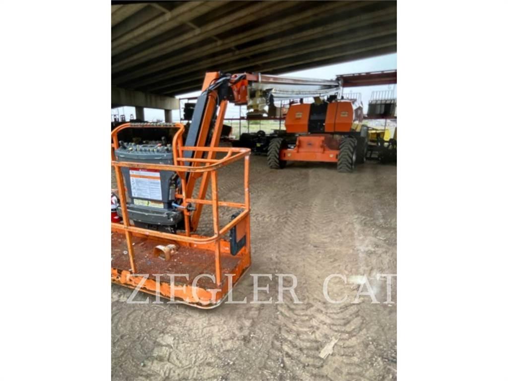 JLG 860SJ Knikarmhoogwerkers
