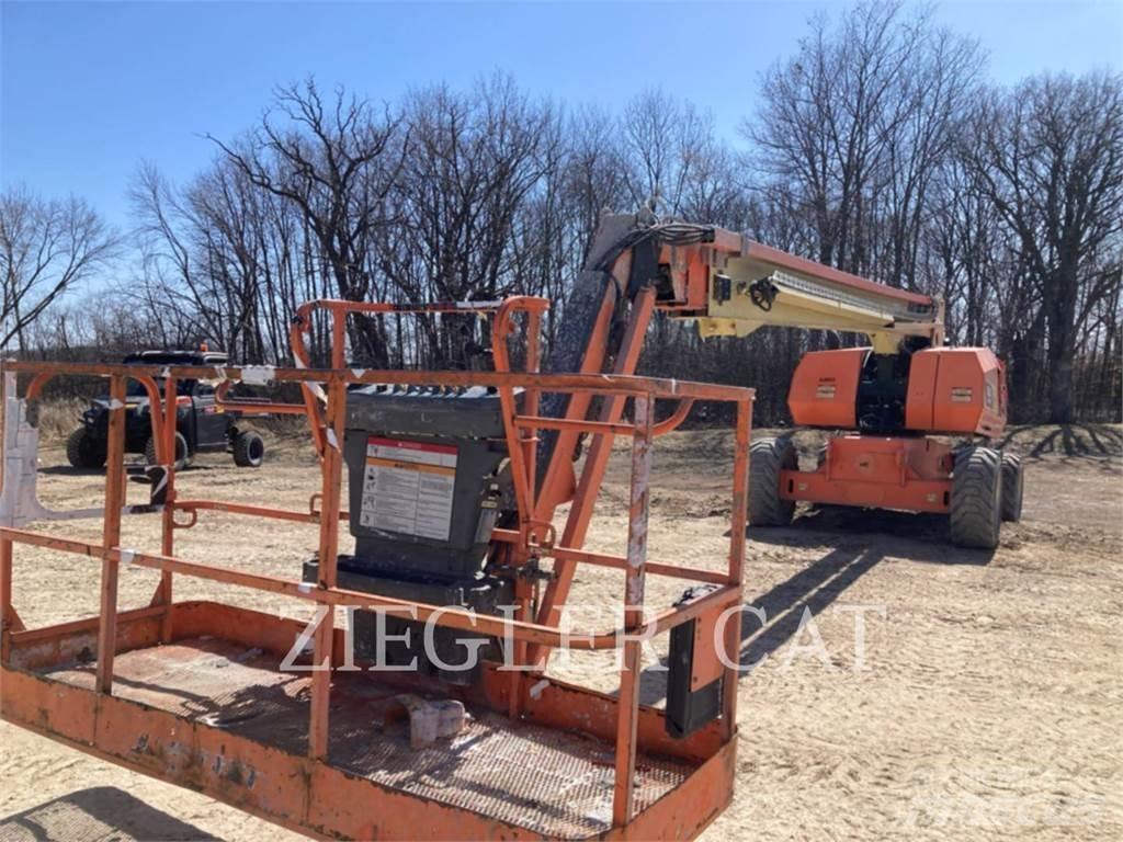 JLG 860SJ Knikarmhoogwerkers