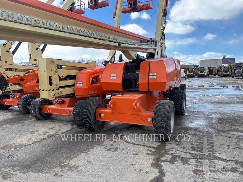 JLG 860SJ SP Knikarmhoogwerkers