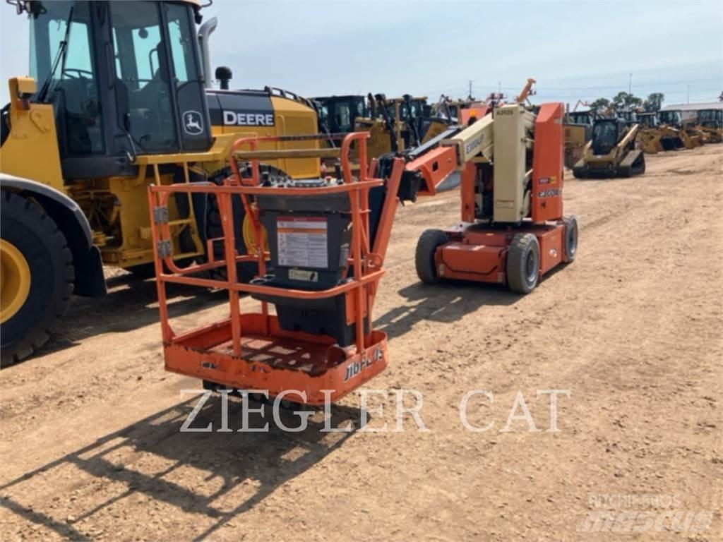 JLG E300AJP Knikarmhoogwerkers