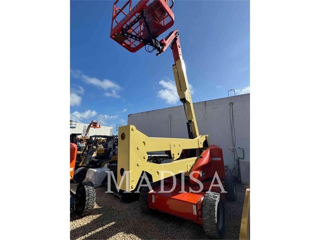 JLG E450AJ Knikarmhoogwerkers