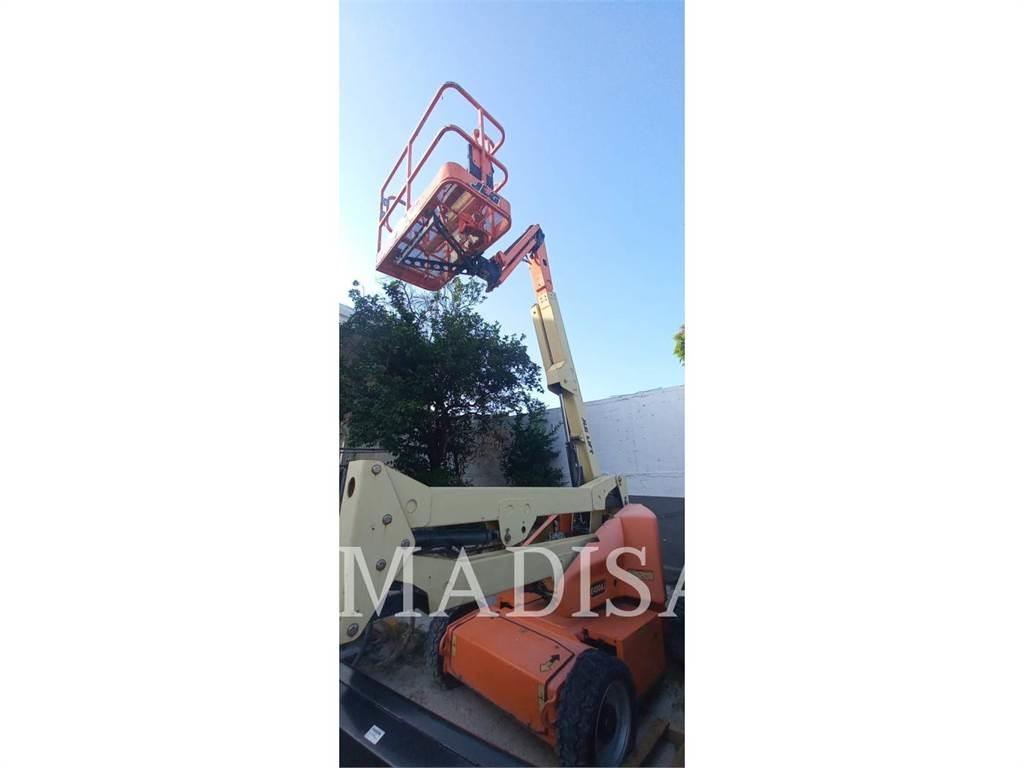 JLG E450AJ Knikarmhoogwerkers