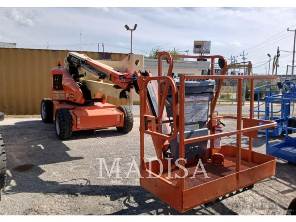 JLG E450AJ Knikarmhoogwerkers