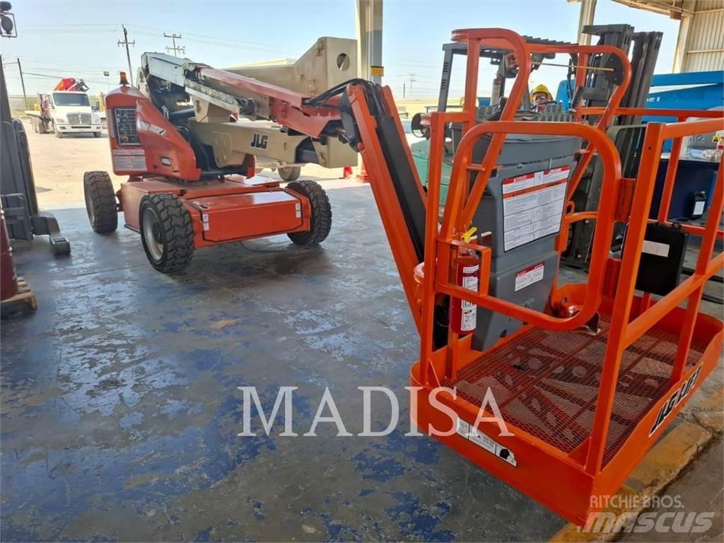 JLG E450AJ Knikarmhoogwerkers