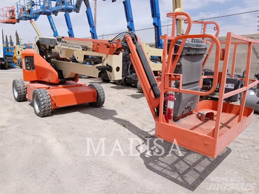 JLG E450AJ Knikarmhoogwerkers