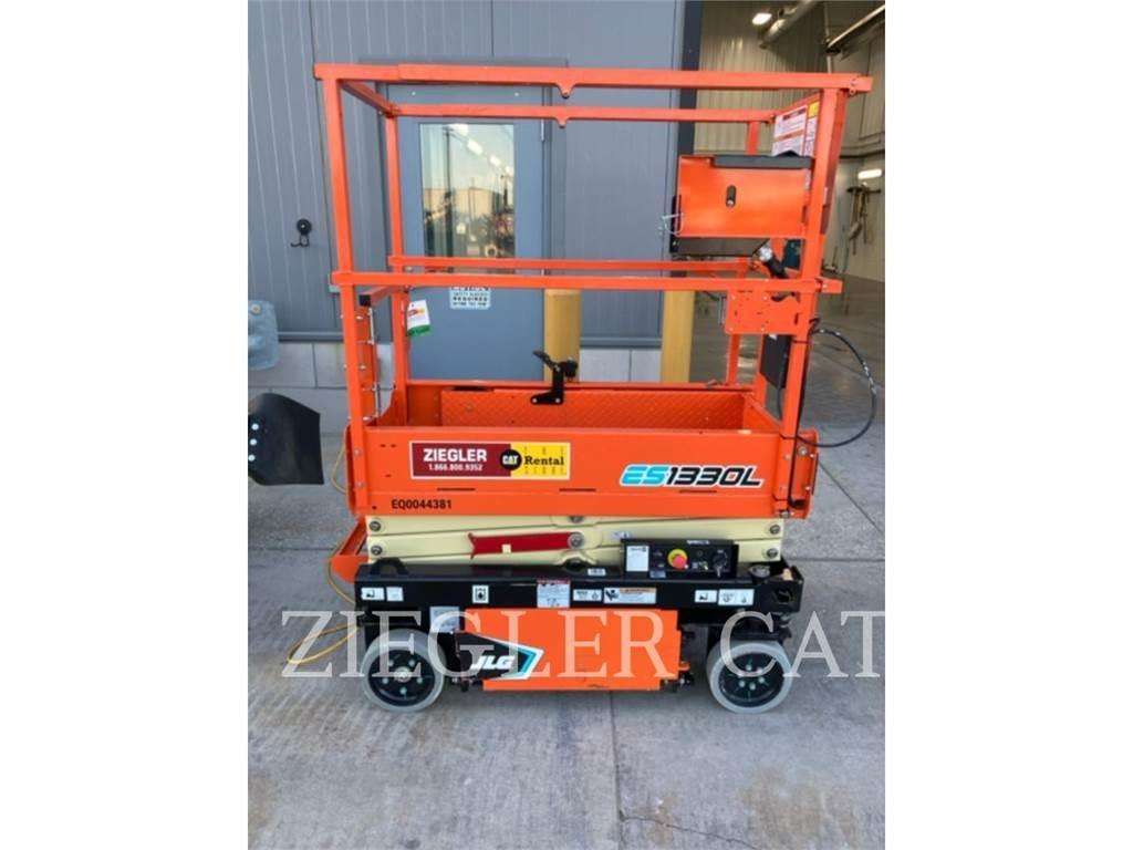 JLG ES1330L Schaarhoogwerkers