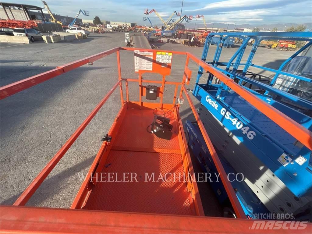JLG ES2646 Schaarhoogwerkers