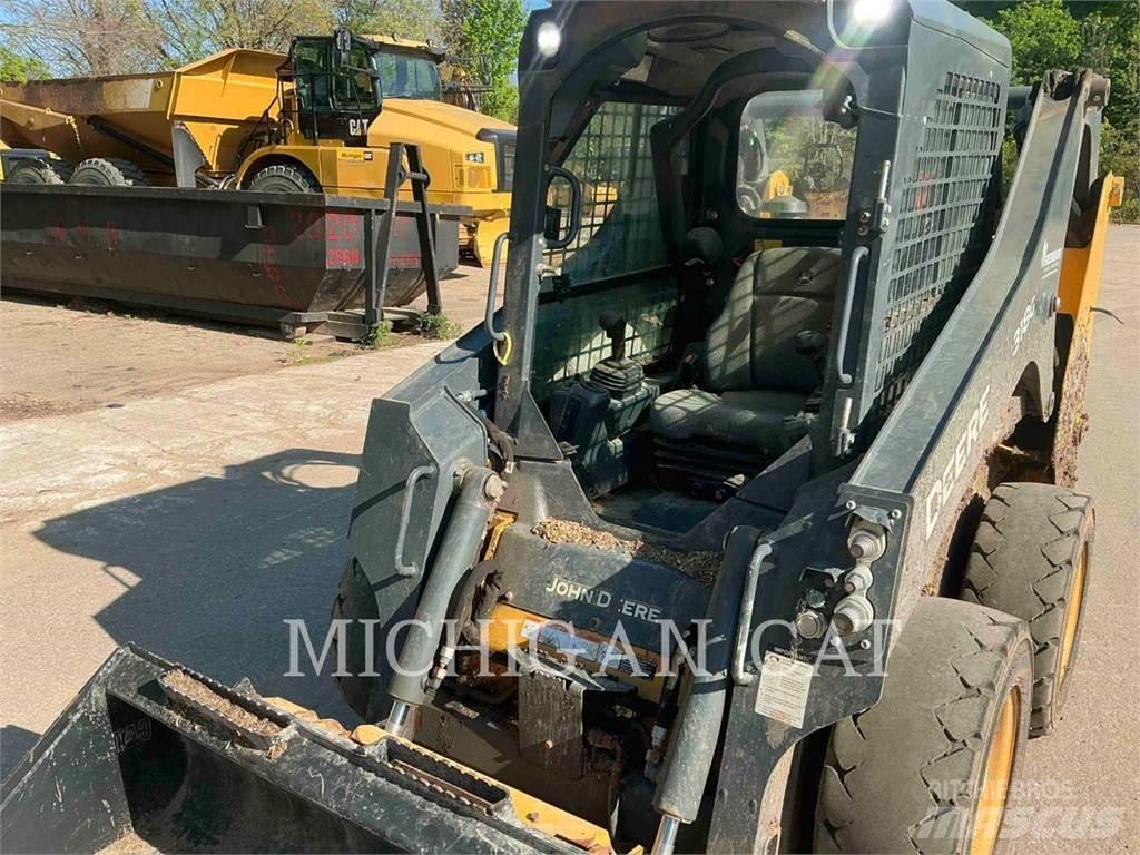 John Deere 318G Schrankladers