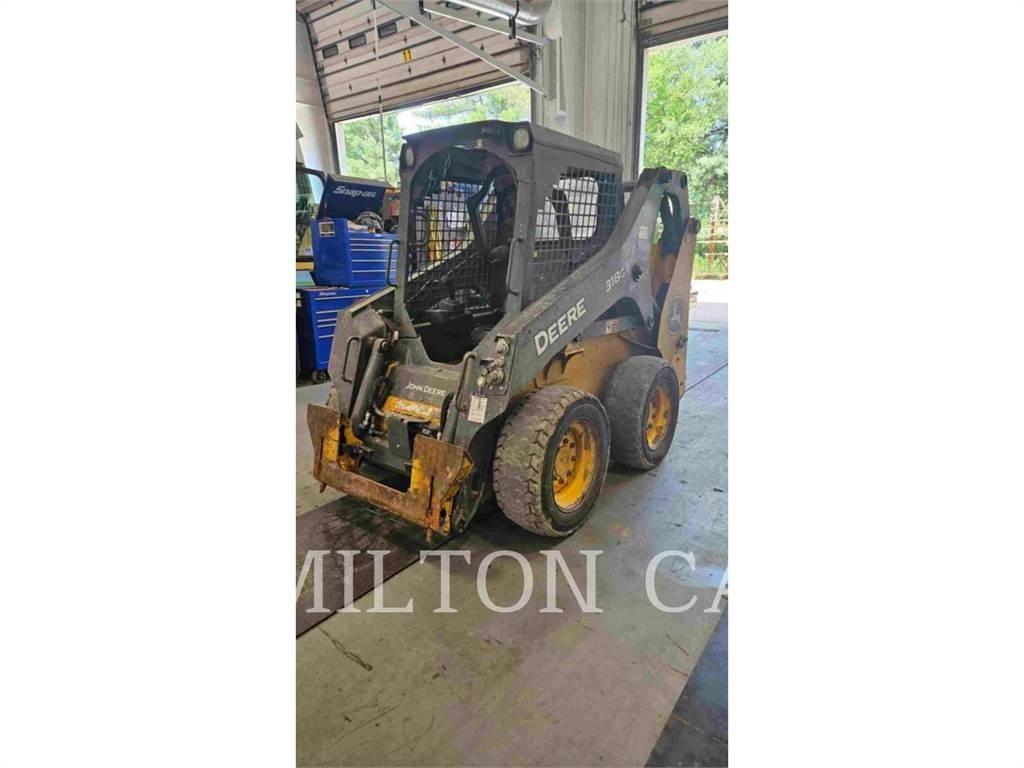 John Deere 318G Schrankladers
