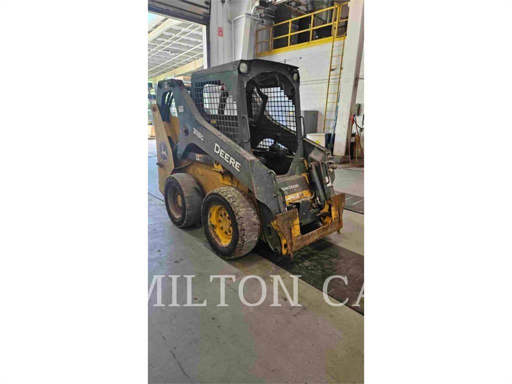 John Deere 318G Schrankladers