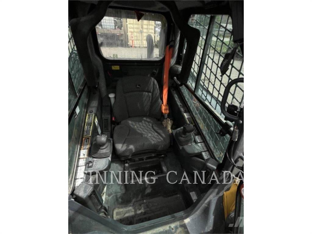 John Deere 324G Schrankladers