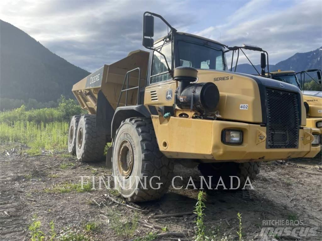 John Deere 400D Knik dumptrucks