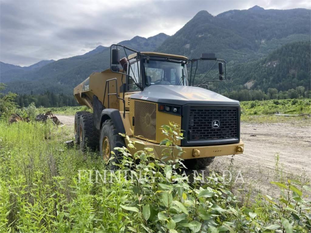 John Deere 410E Knik dumptrucks