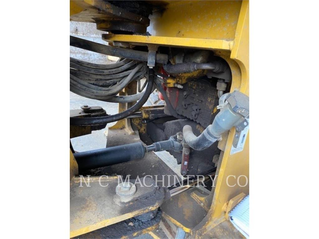 John Deere 544J Wielladers