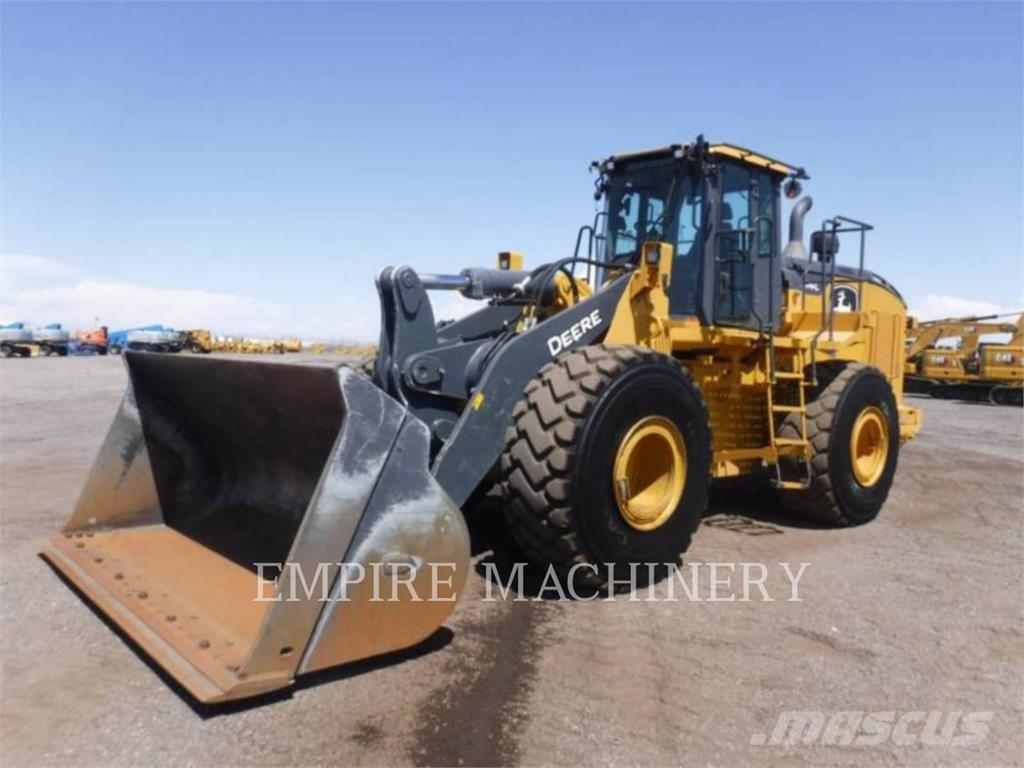 John Deere 744L Wielladers