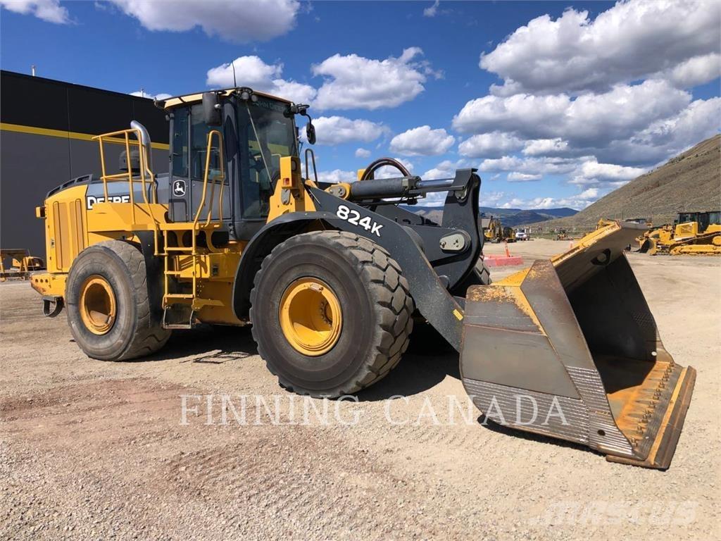 John Deere 824K Wielladers