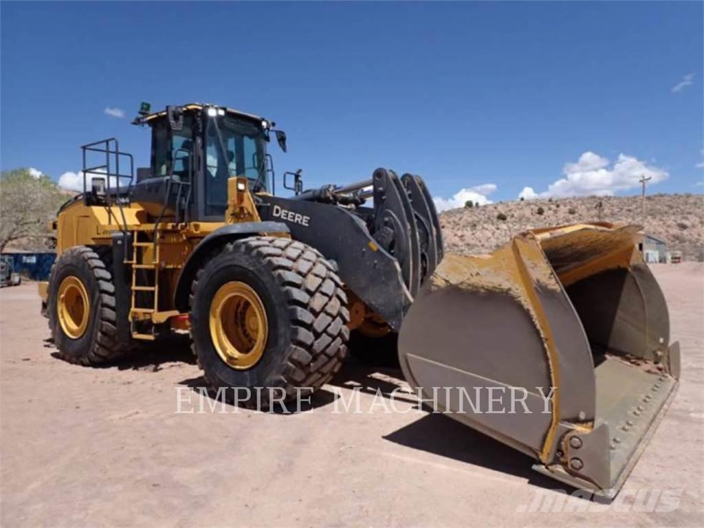 John Deere 844P Wielladers