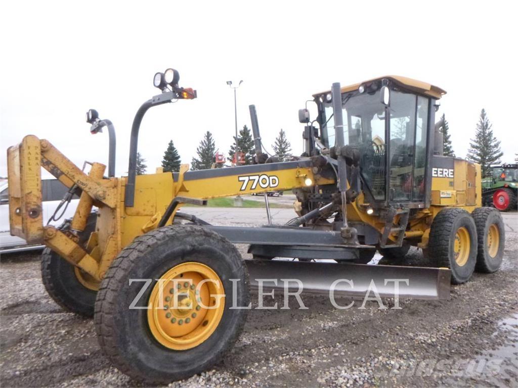 John Deere & CO. 770D Rupsdozers