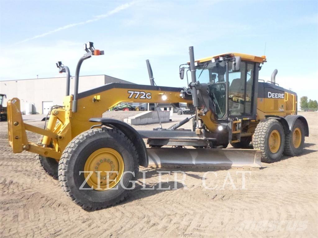 John Deere & CO. 772 G Graders