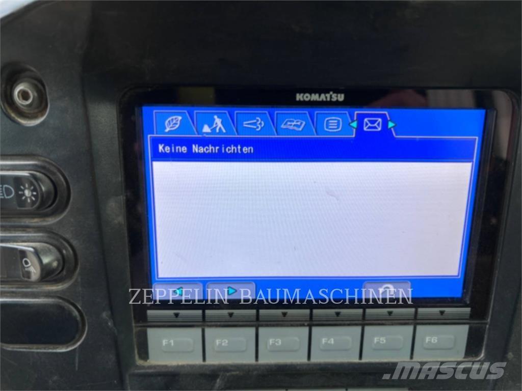 Komatsu D61PX Rupsdozers