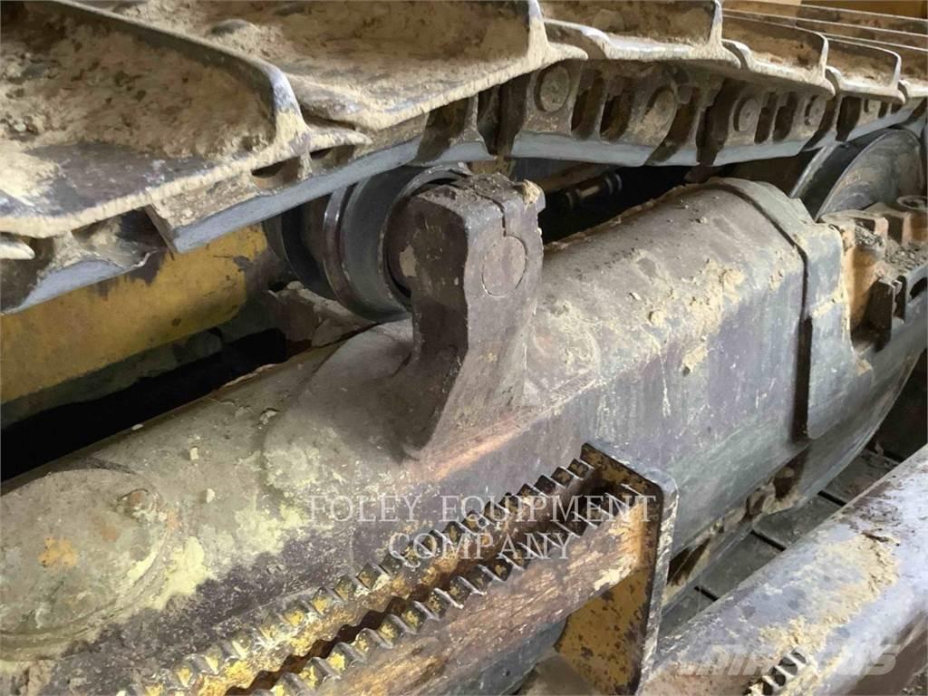 Komatsu D65EX17 Rupsdozers