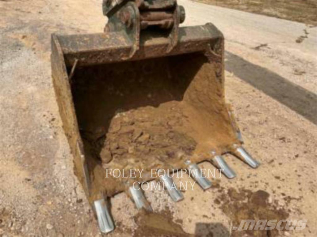 Komatsu PC210LCI11 Rupsgraafmachines