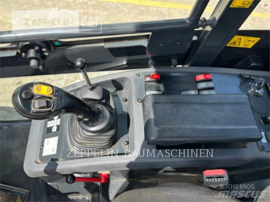 Komatsu WA80M-8EO Wielladers
