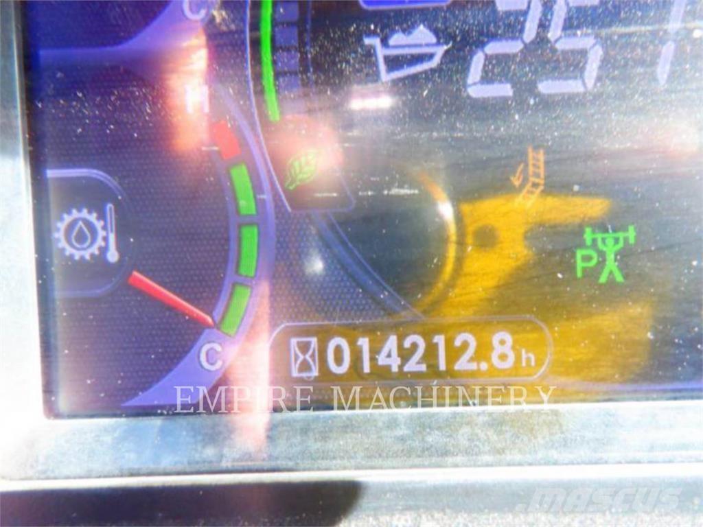 Komatsu WA900-8 Wielladers