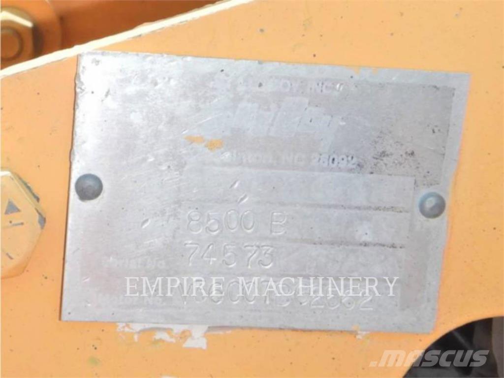 LeeBoy L8500B Asfaltafwerkmachines