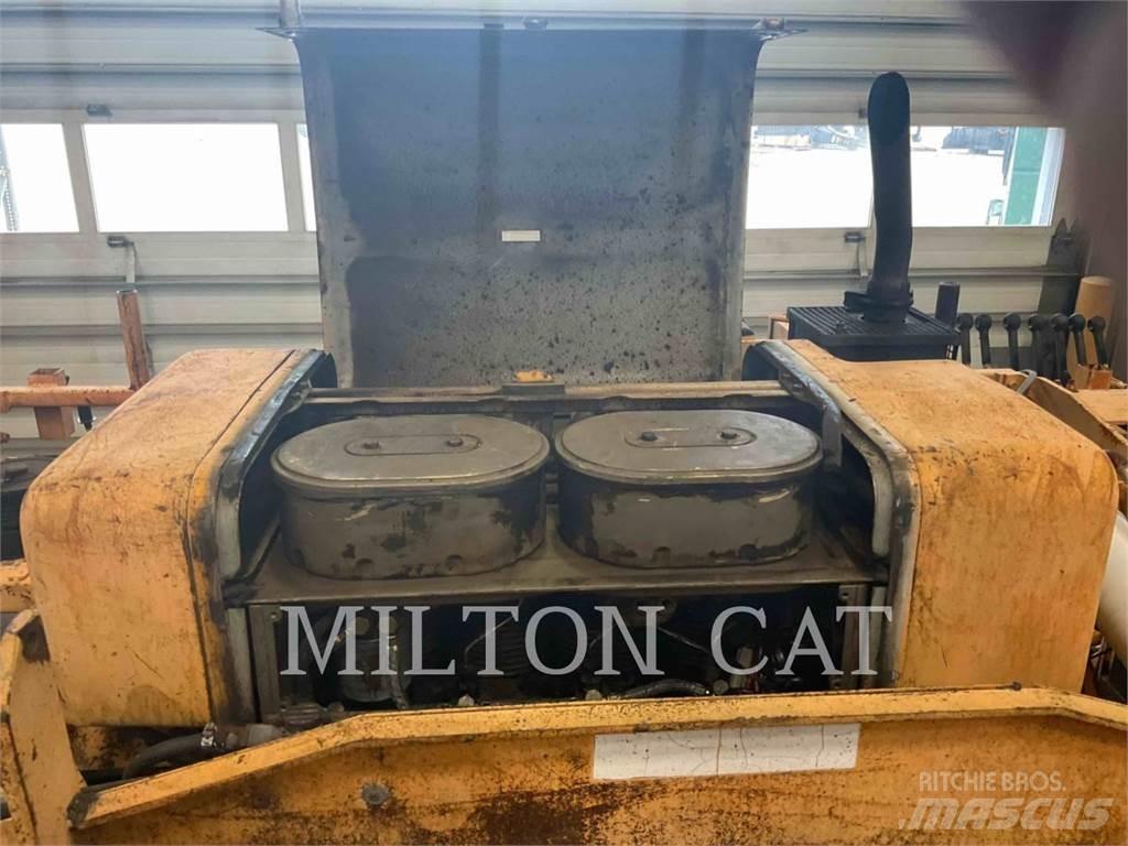 LeeBoy L8500T Asfaltafwerkmachines