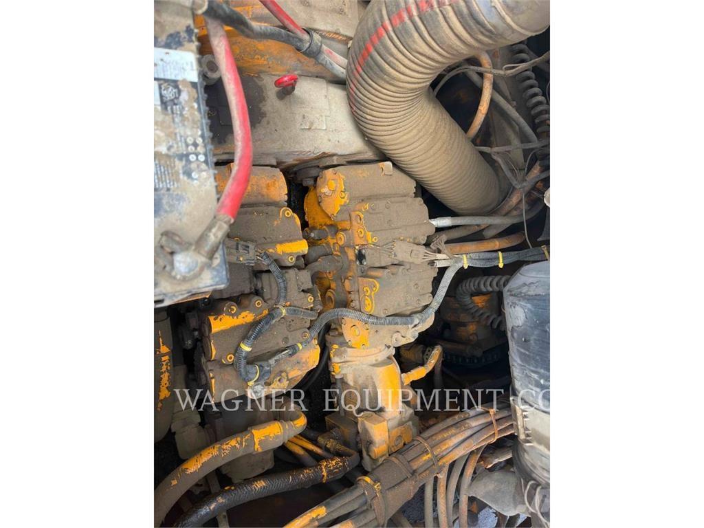 LeeBoy L8816 T Asfaltafwerkmachines