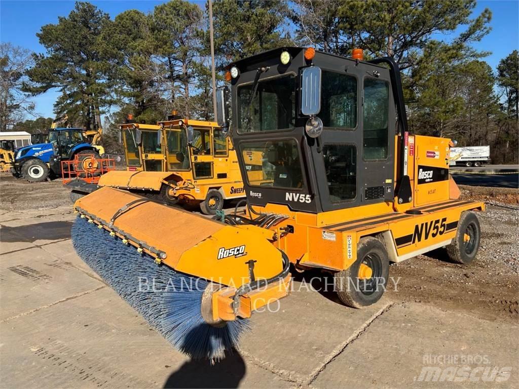 LeeBoy NV55 BROOM Veegmachines