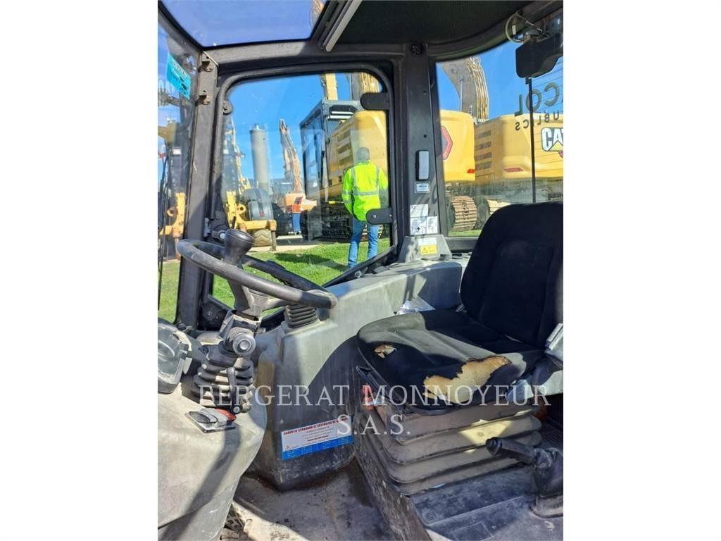 Mecalac AX1000 Schrankladers