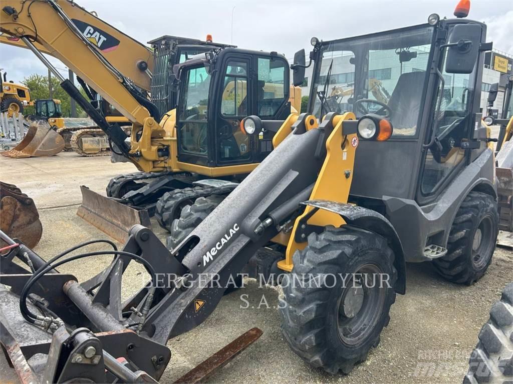 Mecalac AX850 Wielladers