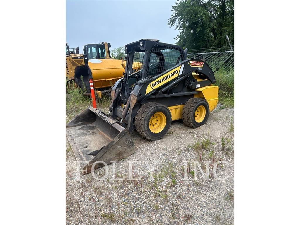 New Holland L228 Schrankladers