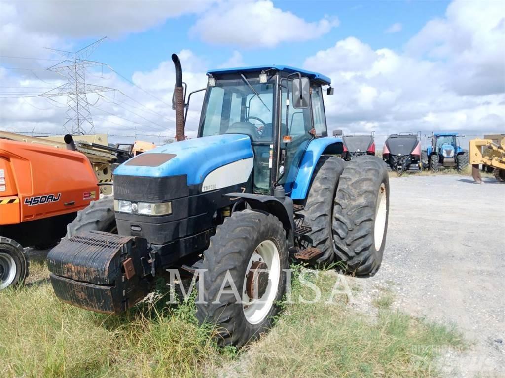 New Holland T7030 Tractoren