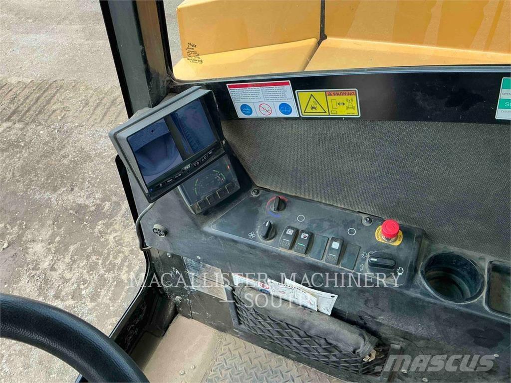 Prinoth T14R Knik dumptrucks