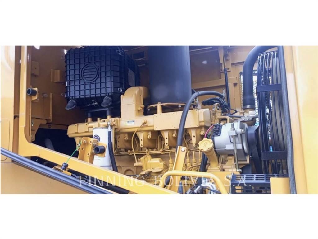 SEM MACHINERY SEM668D Wielladers